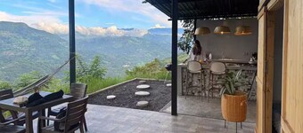 Villa Bonaire - Rustic Mountain & River Escape