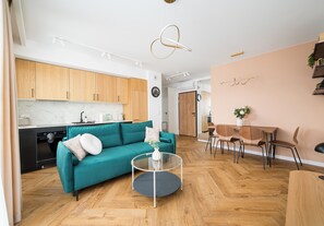 TV - Siekierki Malachite Apartment (Warszawa)
