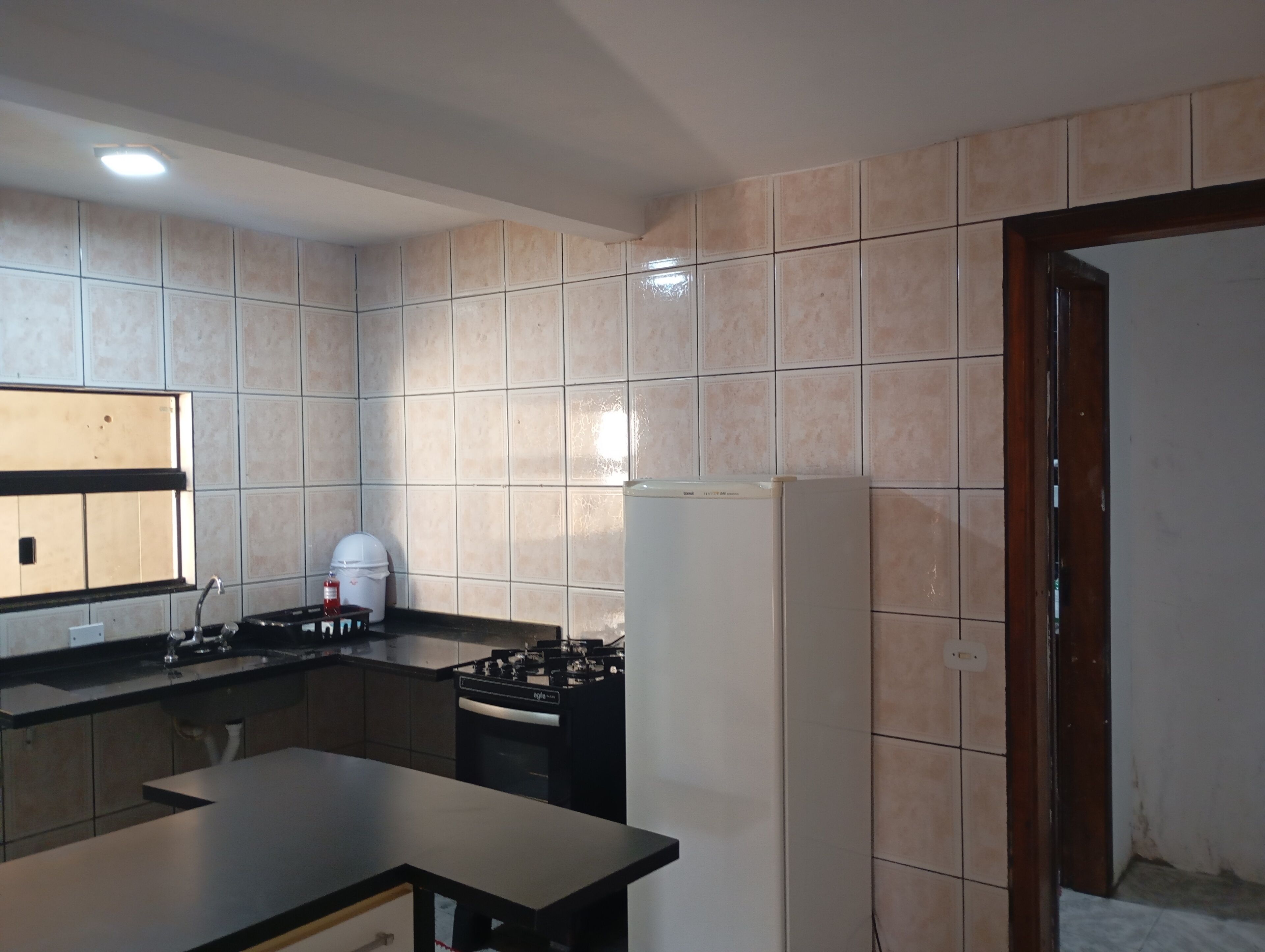 Micro-ondas, fogão, cooktop