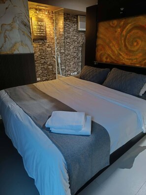 1 habitación, wifi y ropa de cama 