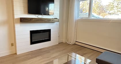 Close to Downtown | Stampede | Sleeps 10