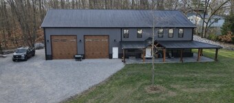 Lake Cumberland Lake House! We would love to share our retirement home with you!