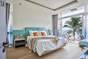 3 bedrooms, in-room safe, desk, iron/ironing board - Modern Luxury 3-bedroom Villa on the beach in Mui Ne includes Breakfast (Phan Thiet)