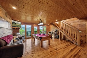 Living area - The Overlook - Hot Tub, Game Room, Mountain Views! (Sevierville)