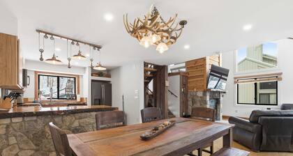 Mountain Views & Luxury Lodge Living Next to Loon