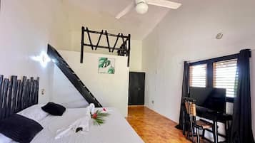 Chambre Double ou avec lits jumeaux, vue cour intérieure