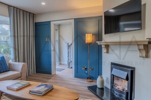 TV - The Paddocks 4 bedroom home (County Kerry)
