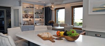 Burnham House, 4 bedroom home