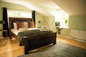 3 bedrooms, iron/ironing board, WiFi, bed sheets - The Old Stone Cottage 3 bedroom home (County Kerry)