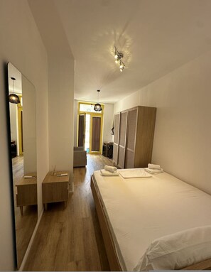 House | 1 bedroom - Noon Properties 2 Beachside Studio in Dh rmi (Himarë)