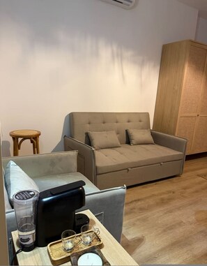 Apartment | 1 bedroom - Noon Properties 1 in Dh rmi (Himarë)