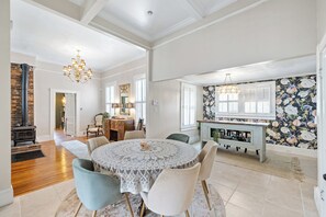 Dining - Antique charm! Spacious home in heart of Midtown (Mobile)