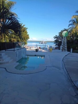 Comfort Quadruple Room, Pool View | Pool | Outdoor pool - Hotel Aldaria Bacalar (Bacalar)