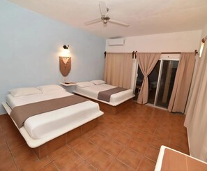 Comfort Quadruple Room, Pool View | Laptop workspace, free WiFi - Hotel Aldaria Bacalar (Bacalar)