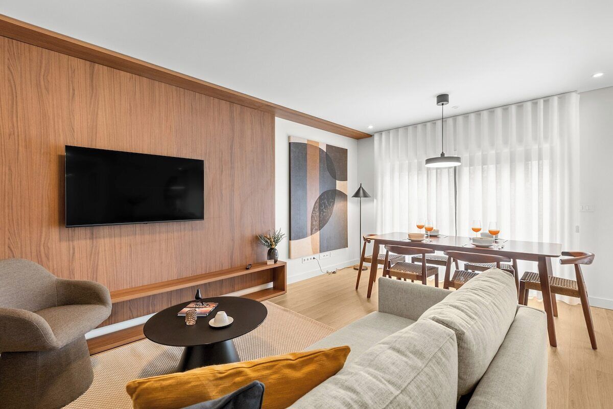 TV