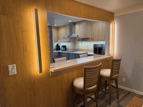 Superb 1-bedroom adventure basecamp in enchanting Oakridge for your getaway