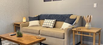 Superb 1-bedroom adventure basecamp in enchanting Oakridge for your getaway