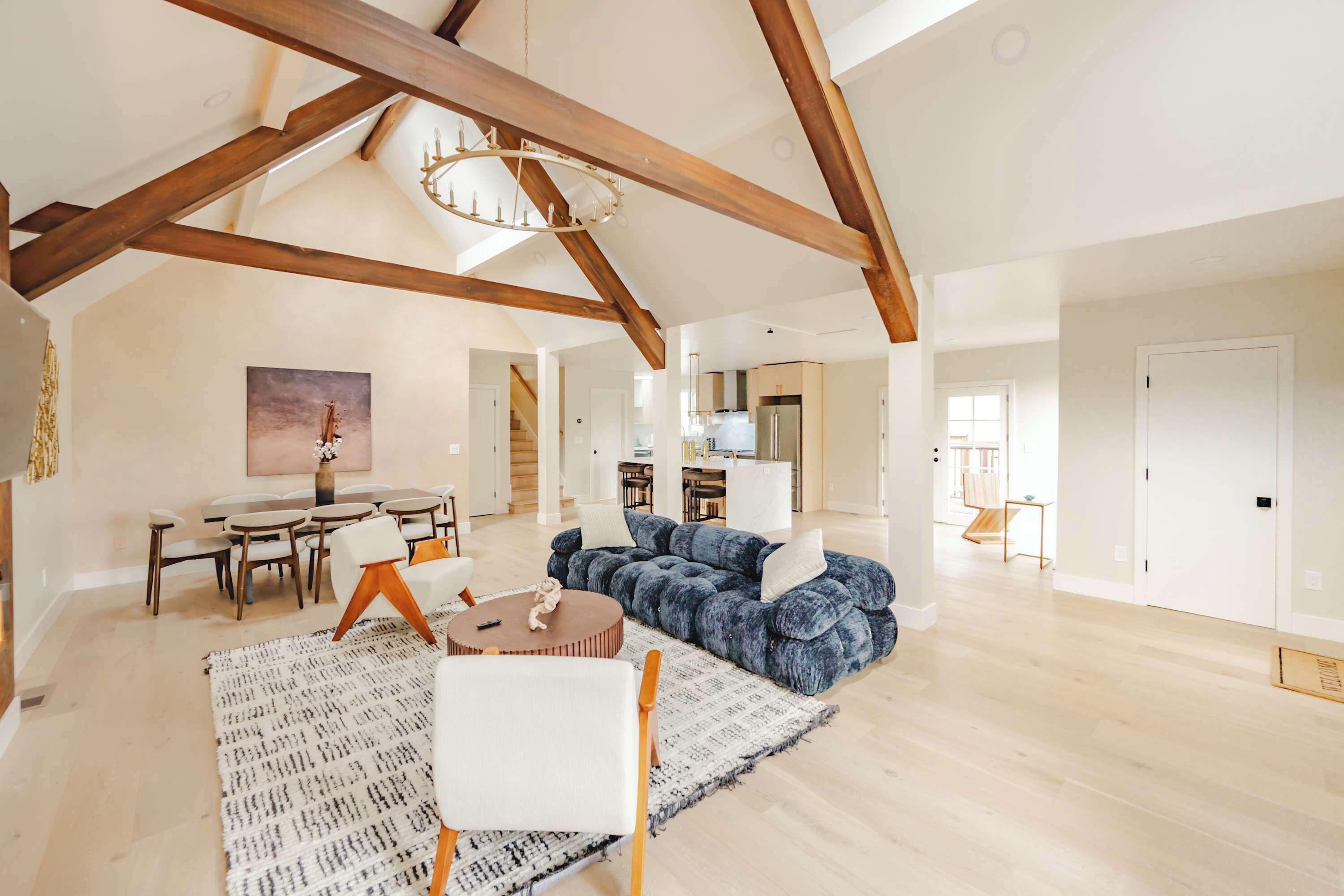 Fernseher, Kamin, Arbeitsbereiche