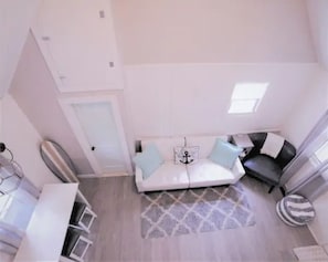 Living area - Cottage on Cobblestone - Cozy Rehoboth Beach Stay Near Dewey Beach (Dewey Beach)