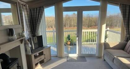 Holiday Cabin sleeps 5, Pets, Edinburgh Festival