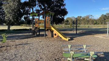 House, 4 Bedrooms, Smoking, Patio | Children’s area