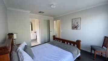 House, 4 Bedrooms, Smoking, Patio | 4 bedrooms