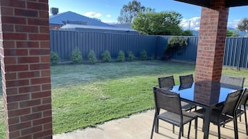 House, 4 Bedrooms, Smoking, Patio | Outdoor dining