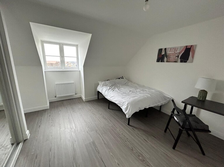 House - Sleeps 8 - Free Parking And Ps5 - Kent