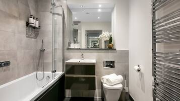 Shower, towels