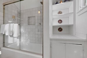 Shower, hair dryer, towels, soap - 1BR Upstairs in Historic Stamm House Near Downtown (Albuquerque)