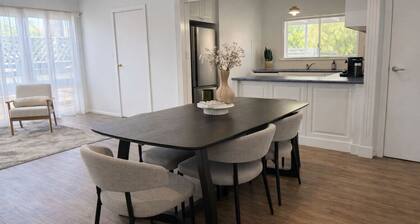 Spacious, Stylish Group Stay, Sleeps 12, 5b/3 Bath