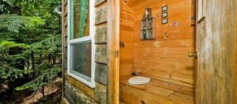 Cozy family cabin tucked away under the cedars!!!