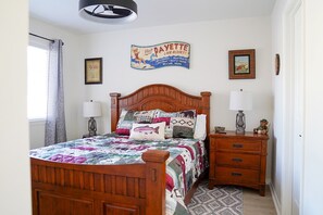 WiFi, bed sheets - Welcome to our Idahome. 2-bedroom townhome in pleasant Boise Idaho. (Boise)