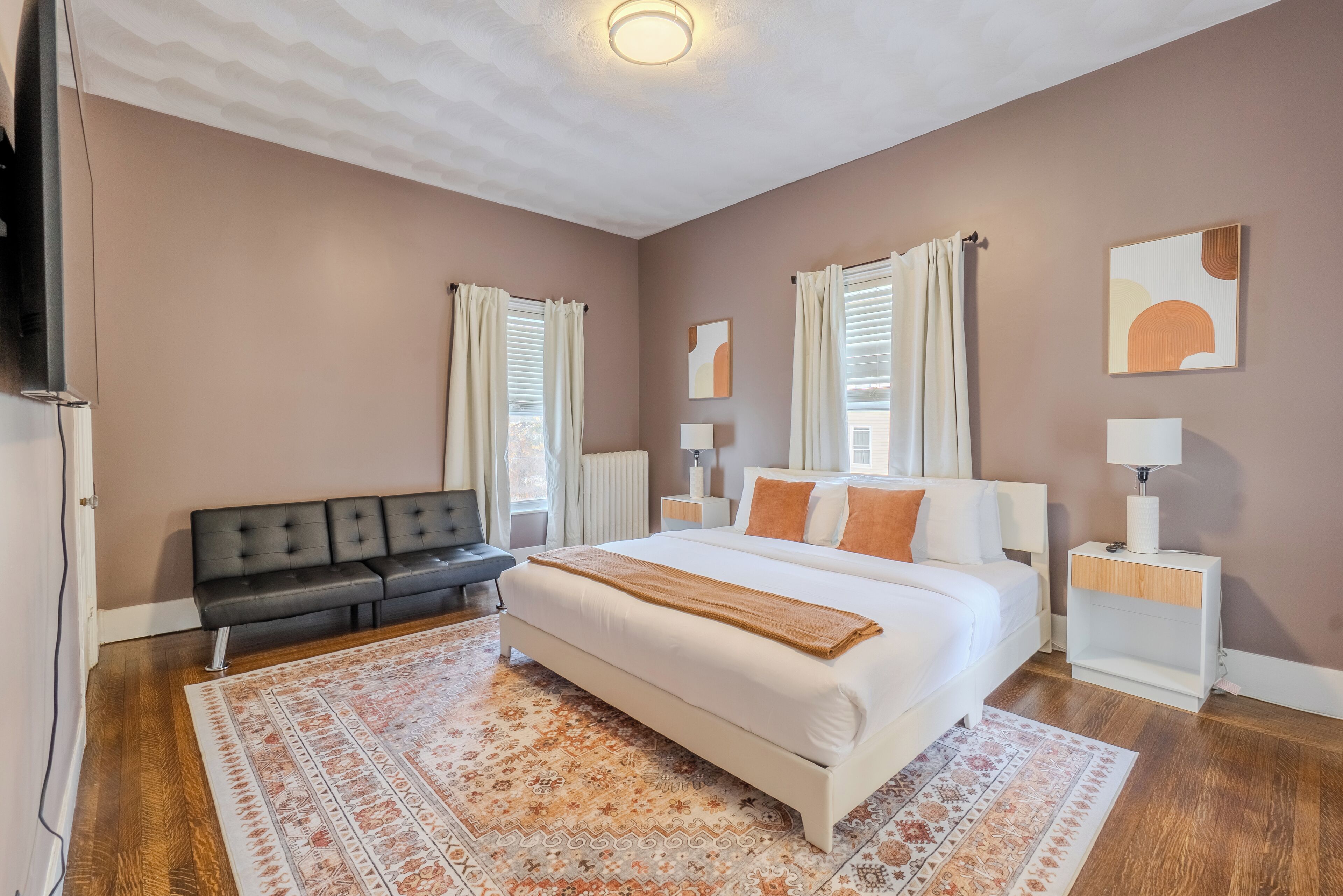 4 bedrooms, Internet, bed sheets