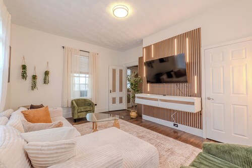 Spacious 4Bed-2Bath near Boston-4min away from Tufts