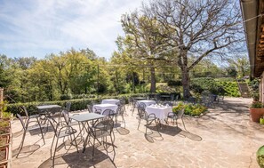 Outdoor dining - Cozy apartment in Trequanda with house a panoramic view (Trequanda)