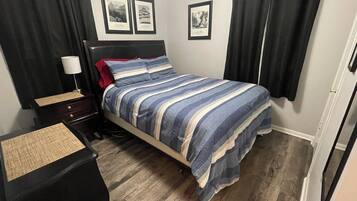 3 habitaciones, tabla de planchar con plancha y wifi gratis