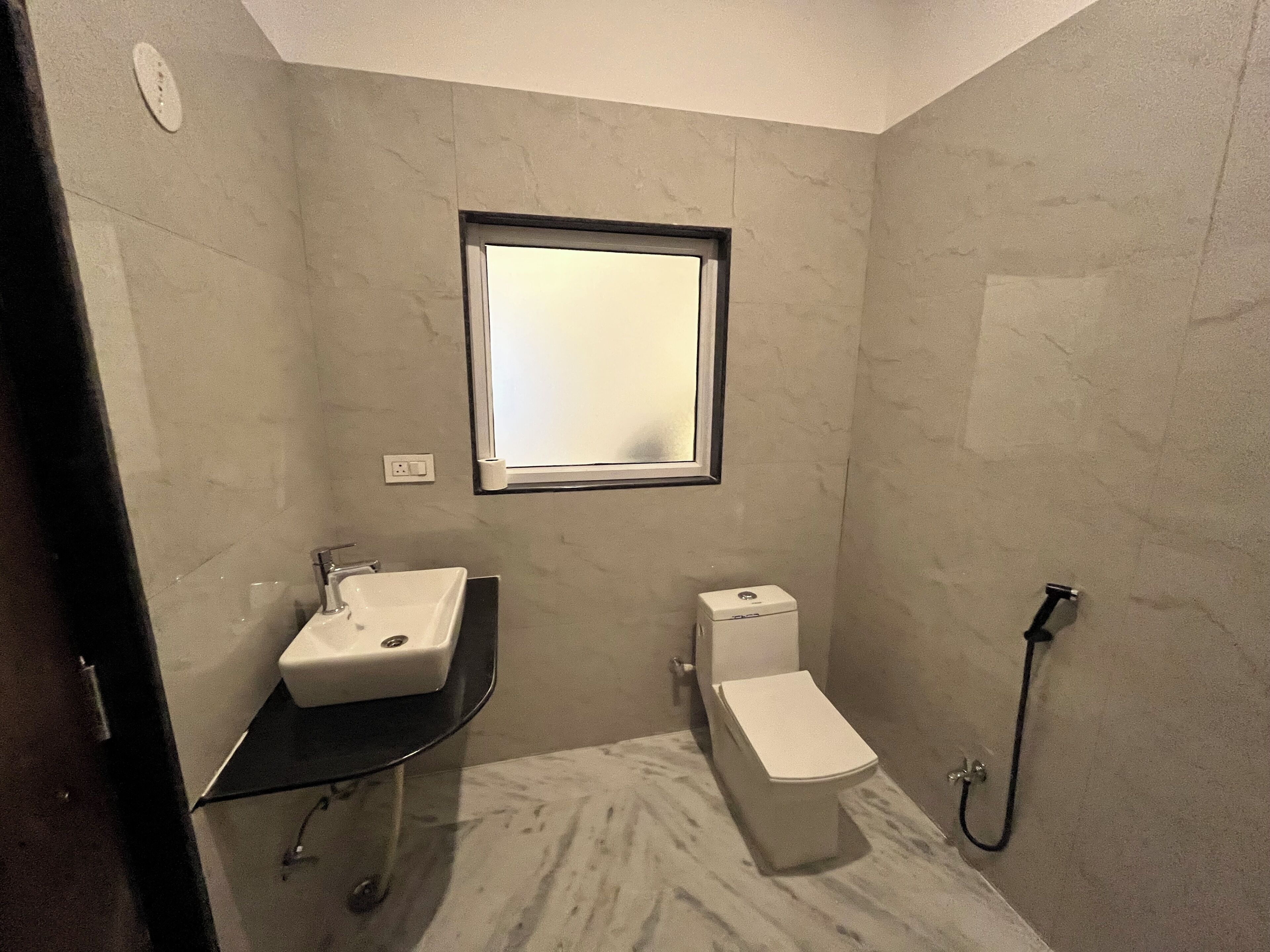 Doppia familiare, vista montagna | Bagno | Doccia, set di cortesia gratuito, asciugamani, sapone