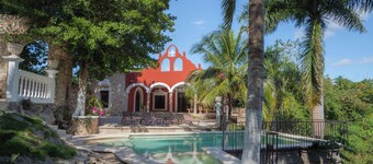 Hacienda Beek - 3BR Private Pool Villa near Valladolid