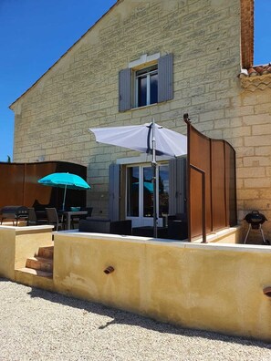 Exterior - Mas de Paulette : Climate, Garden & Peace in Provence (saint pierre de mezoargue)