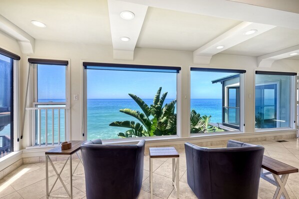 House (5 Bedrooms) | Front of property