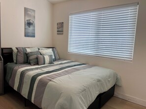 Interior - 1128 Tait Street, Unit D (Oceanside)