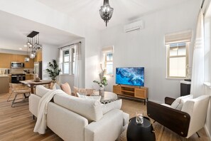 Interior - @marbella Lane-glam 2 Master Suitesmt+ocean Views (Waianae)