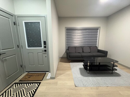 New cozy home with 3 bedroom near all amenities