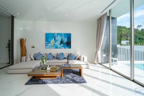 Villa – premier, sjøutsikt | Oppholdsområde