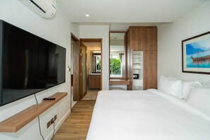 Premier Villa, Sea View | In-room safe, desk, laptop workspace, blackout curtains - Sea Theatre Kata (Karon)