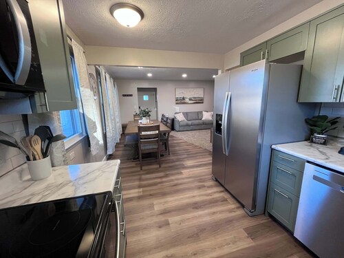 Stylish Sioux Falls Stay|Theater Room & Arcade Fun