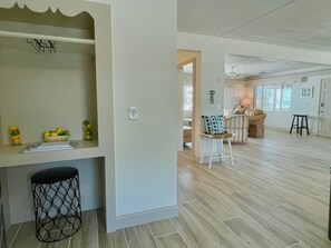 Interior - Starfish Bayside (Bradenton Beach)