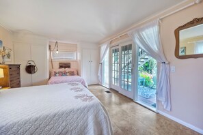 Interior - 5051 Shore Drive (Carlsbad)