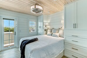 House (6 Bedrooms) | Interior - 226 South Fletcher Ave (Fernandina Beach)